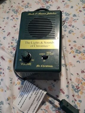 Green 'The Lights & Sounds of Christmas' Jukebox Audio Unit.No JUKEBOX